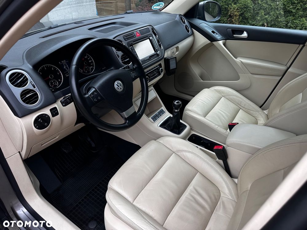 Volkswagen Tiguan 2.0 TDI DPF 4Motion Track & Style - 23