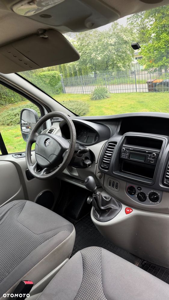 Opel Vivaro - 18