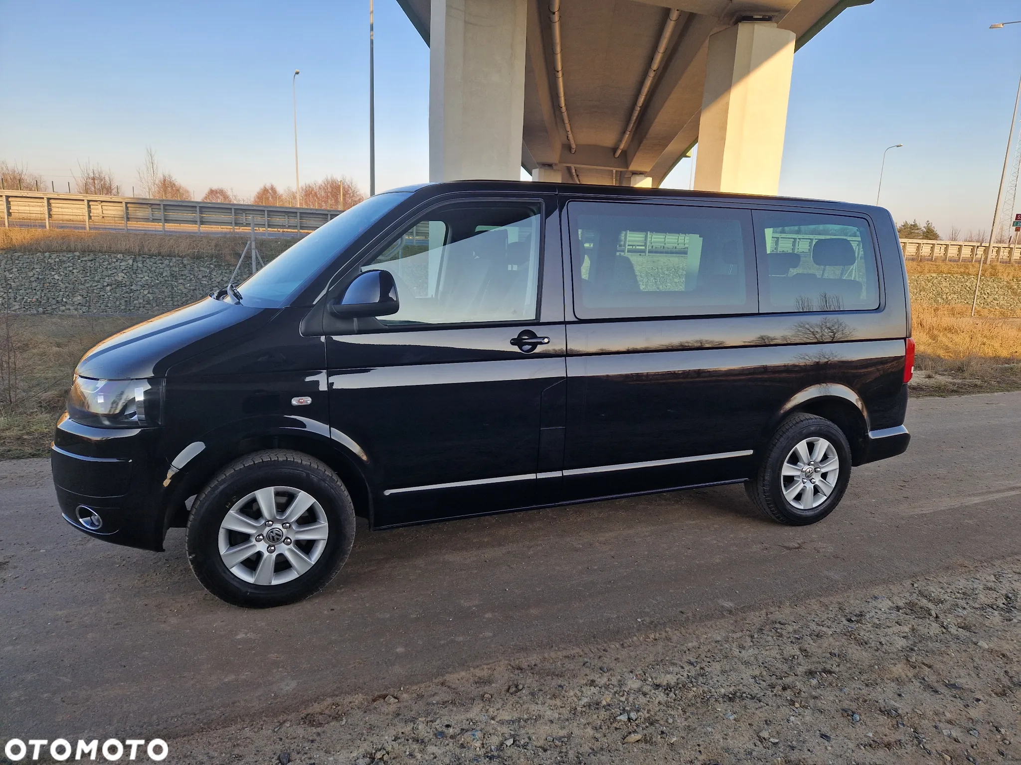 Volkswagen Multivan 2.0 TDI L1 Comfortline - 4