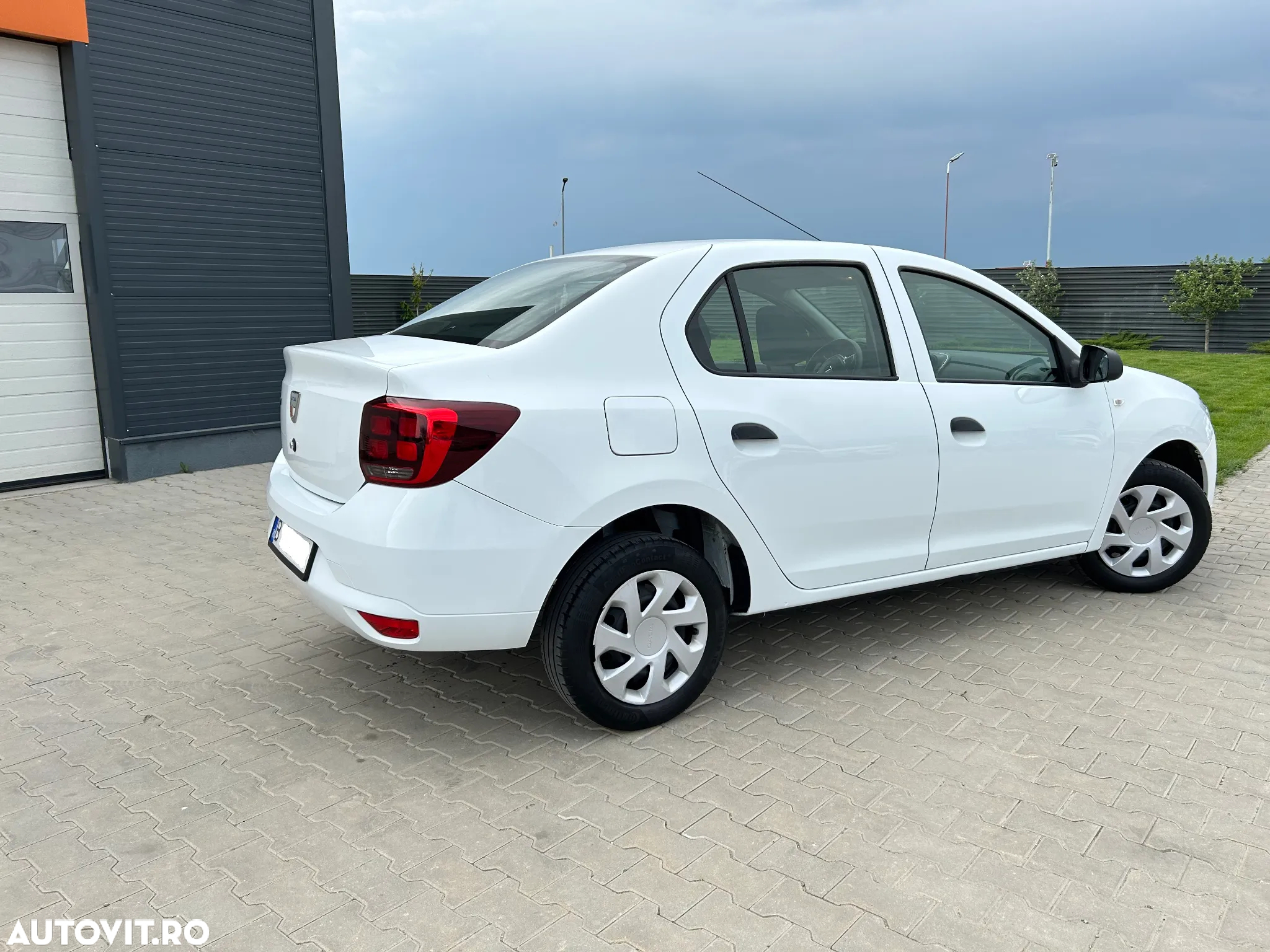 Dacia Logan 1.0 SCe Laureate - 5