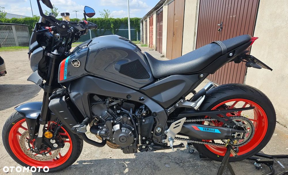 Yamaha MT - 4