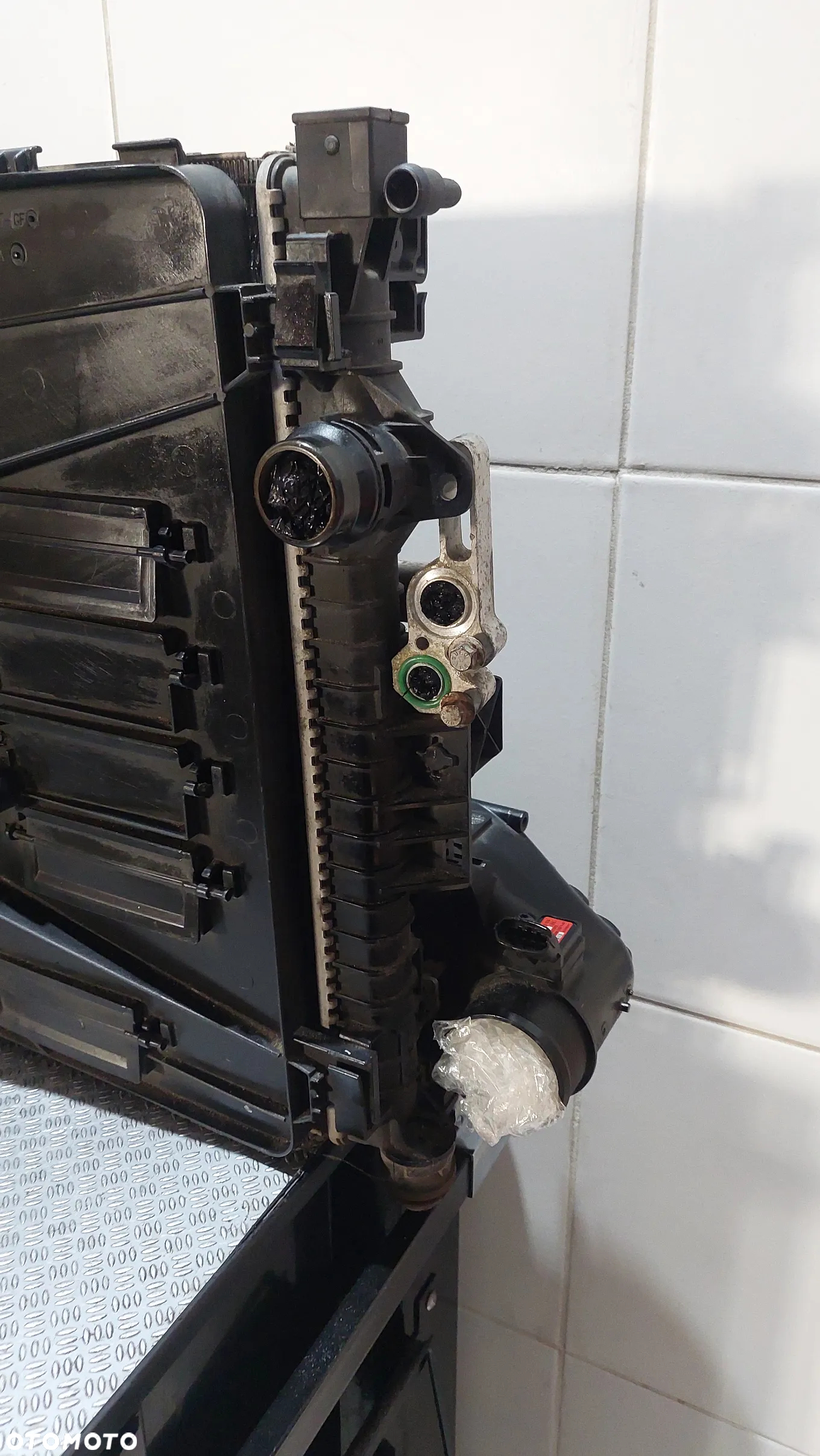Komplet chłodnic wody, klimatyzacji i intercooler Ford S-Max 2,5T R 2008 - 5