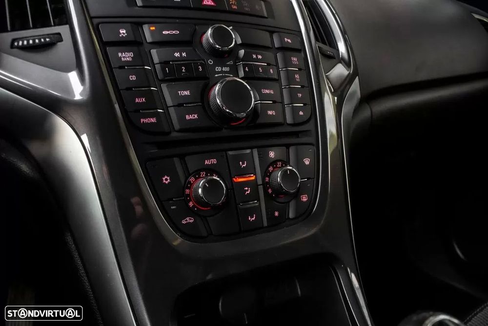 Opel Astra Sports Tourer - 18