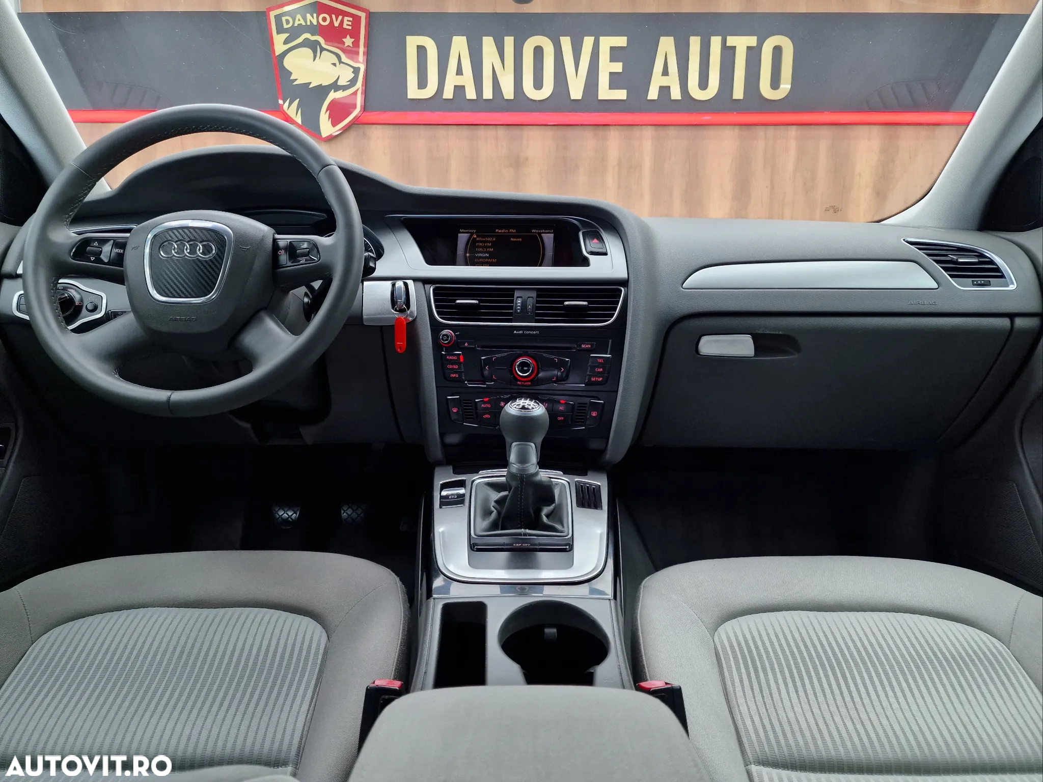 Audi A4 2.0 TDI B8 - 18