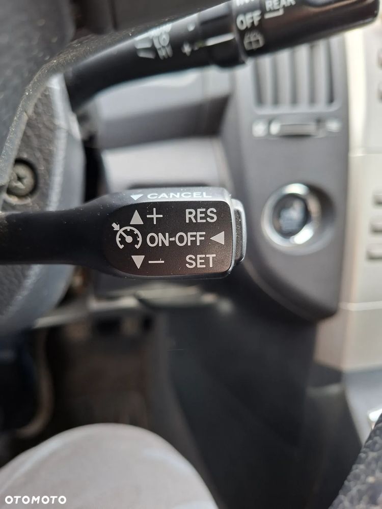 Toyota Corolla Verso 2.0 D-4D Luna - 15