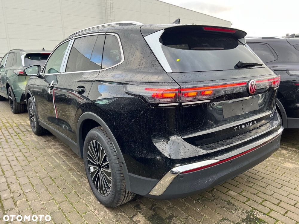 Volkswagen Tiguan - 4