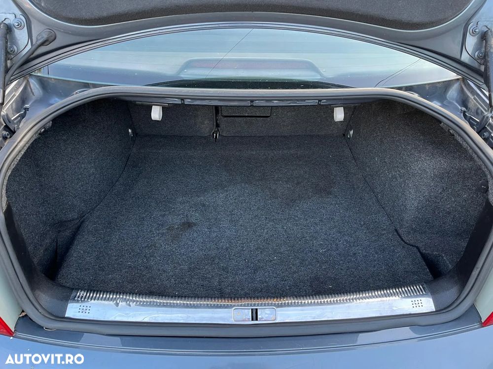 Skoda Superb 2.0 TDI Comfort - 16