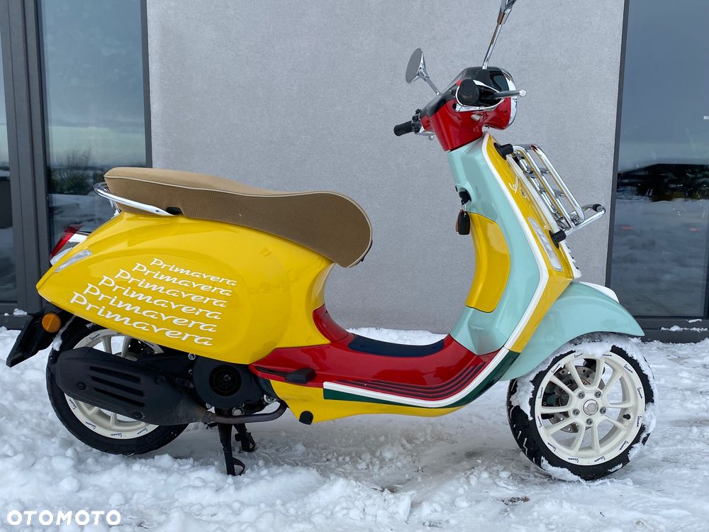 Vespa Primavera - 16