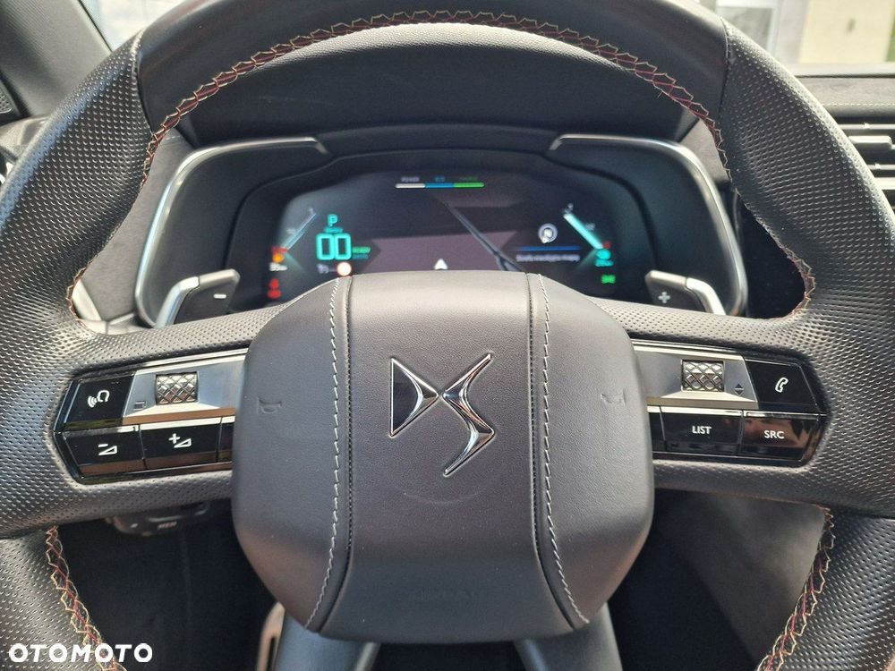 DS Automobiles DS 7 Crossback 1.6 E-Tense Performance Line + - 28