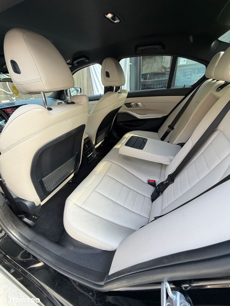 BMW Seria 3 320d xDrive Aut. M Sport - 11