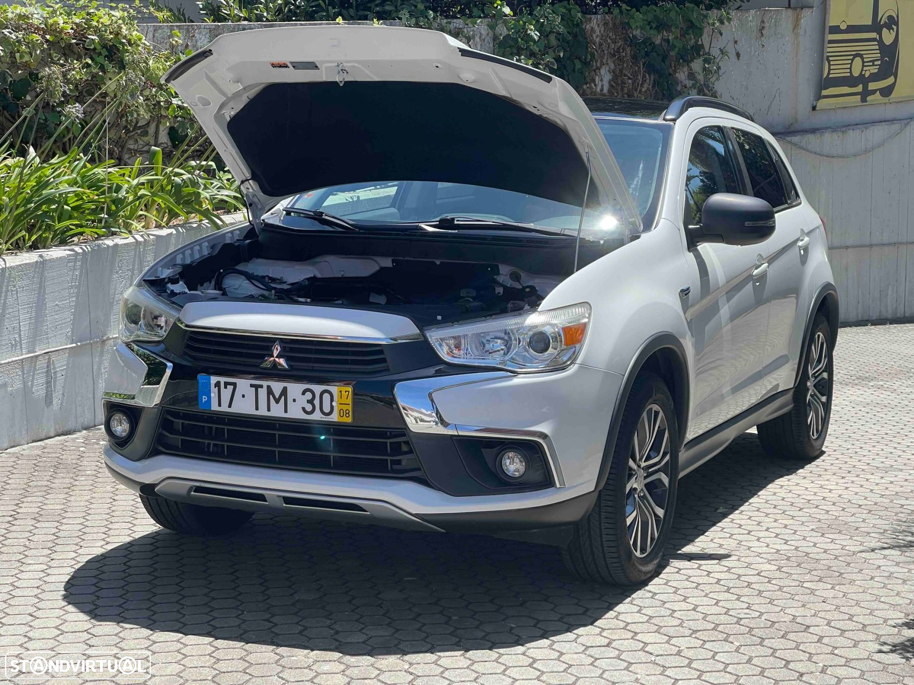 Mitsubishi ASX 1.6 MIVEC Intense Connect Edition - 18