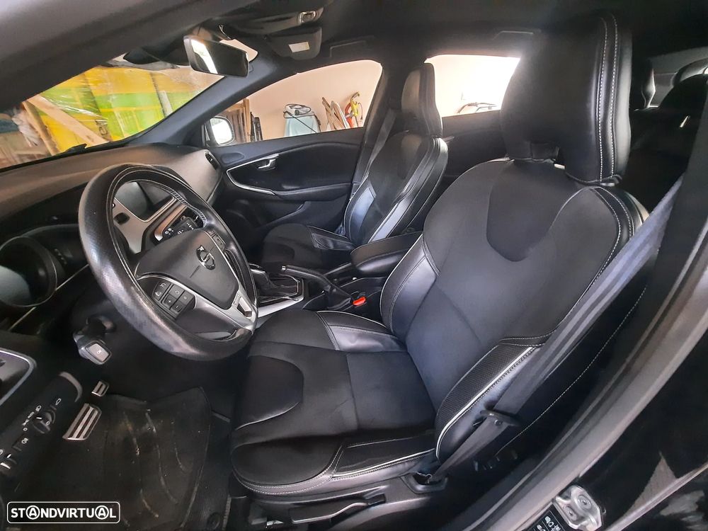 Volvo V40 D2 Geartronic RDesign - 12