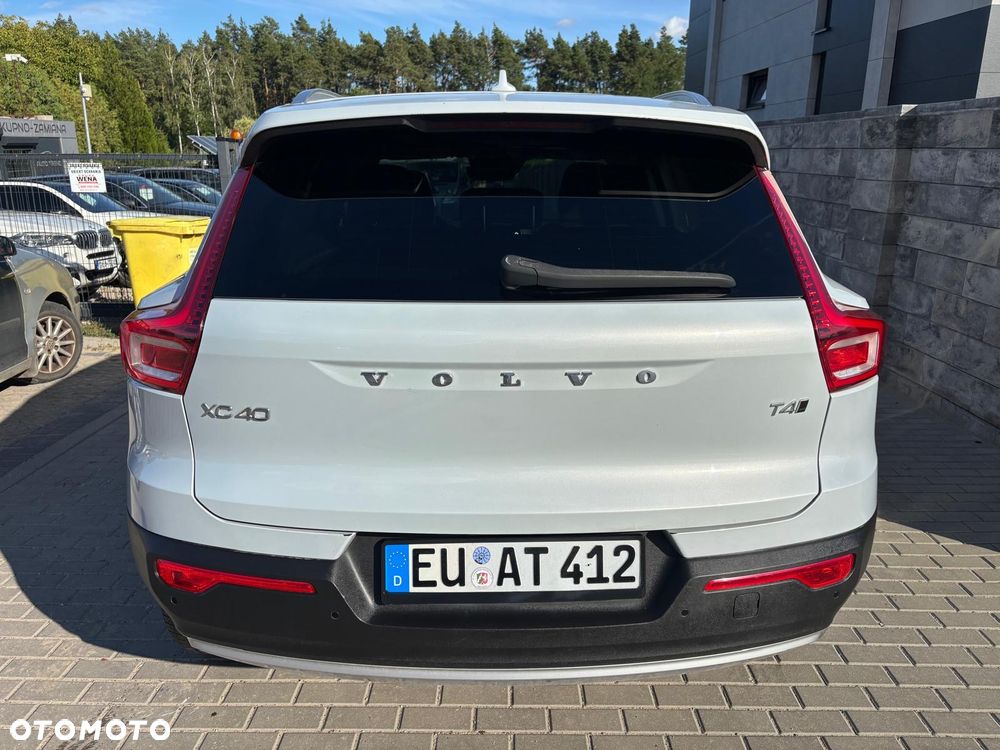 Volvo XC 40 T4 AWD Geartronic Momentum Pro - 7