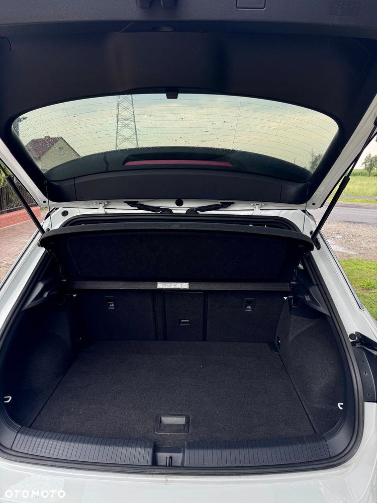 Volkswagen T-Roc 1.5 TSI R-Line DSG - 17