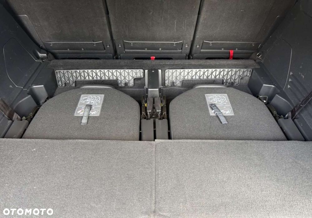 Peugeot 5008 - 21