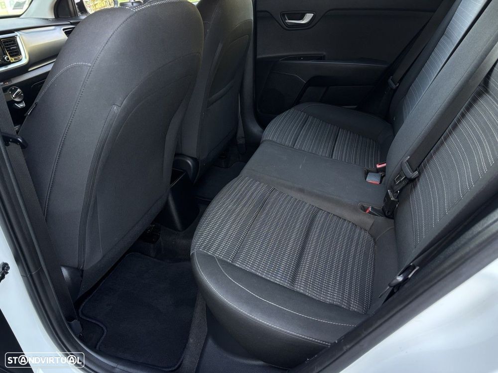 Kia Stonic 1.0 T-GDi Active - 12