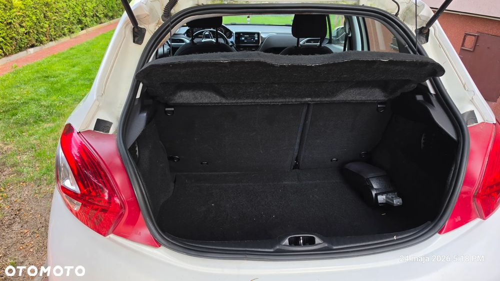 Peugeot 208 - 3