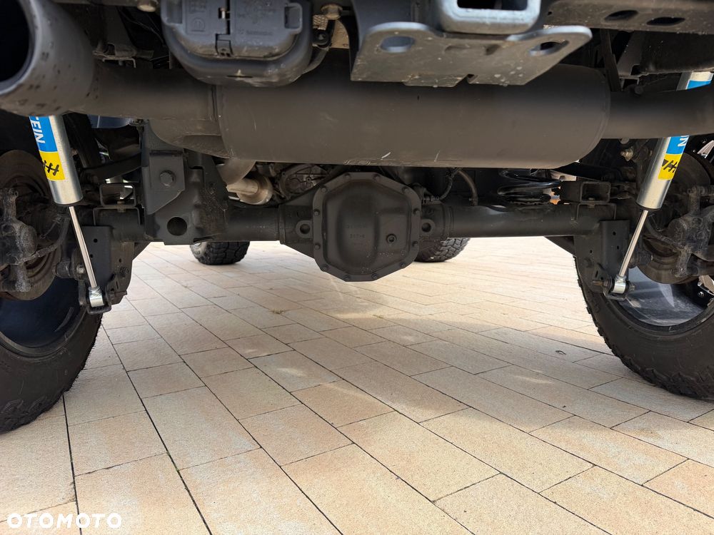 Jeep Wrangler - 11