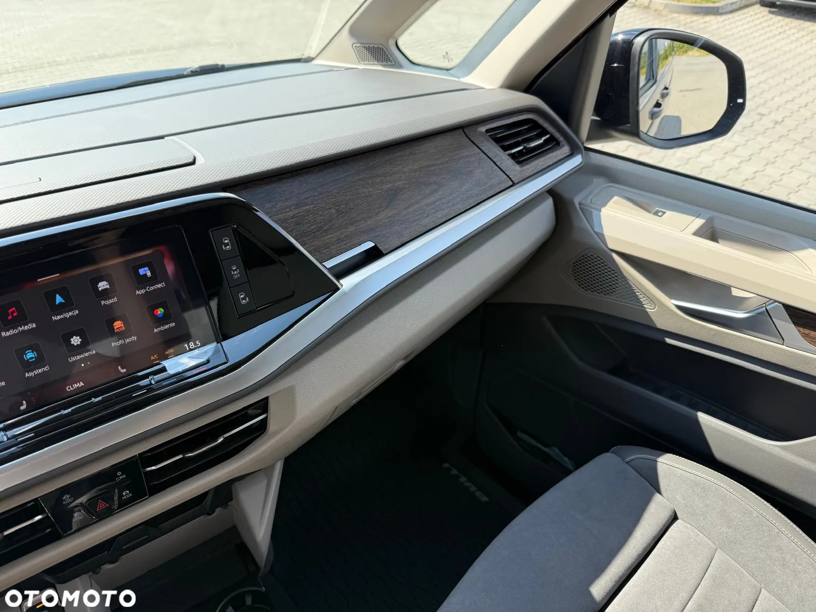 Volkswagen Multivan 2.0 TDI L2 Style DSG - 31