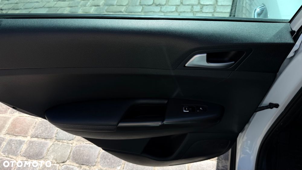 Kia Sportage 1.7 CRDI 2WD Dream-Team Edition - 22