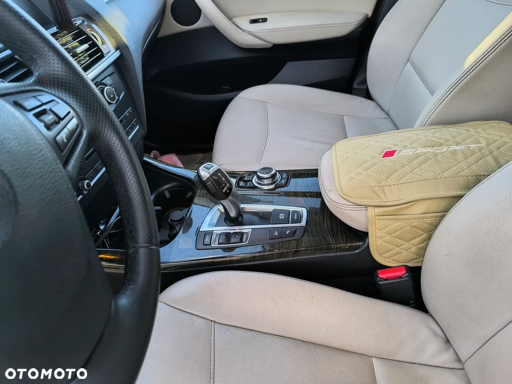 BMW X3 xDrive28i xLine - 18