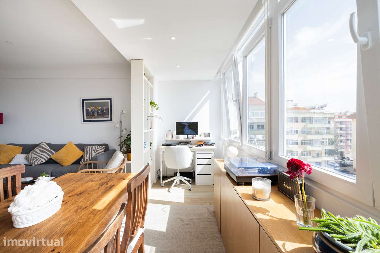 Apartamento T2 Remodelado com Vista Desafogada sobre o Tejo no Centro - Grande imagem: 4/33
