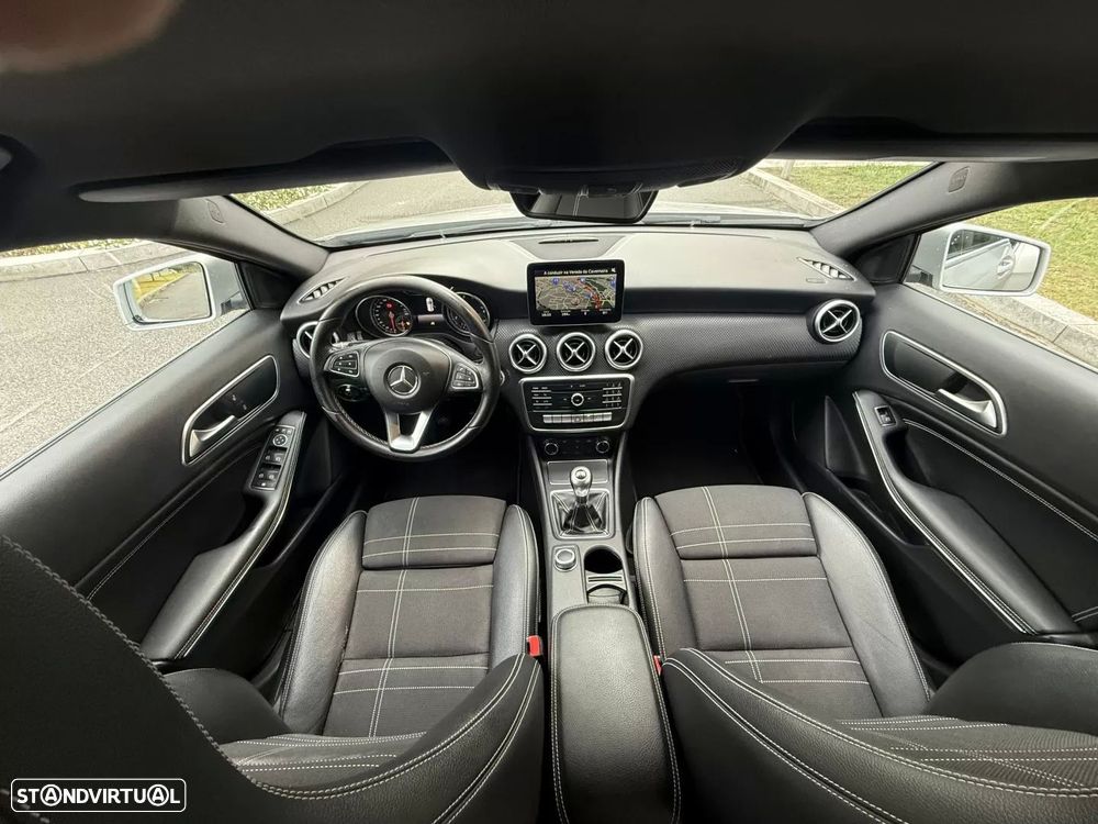 Mercedes-Benz A 180 Dynamic Edition - 12