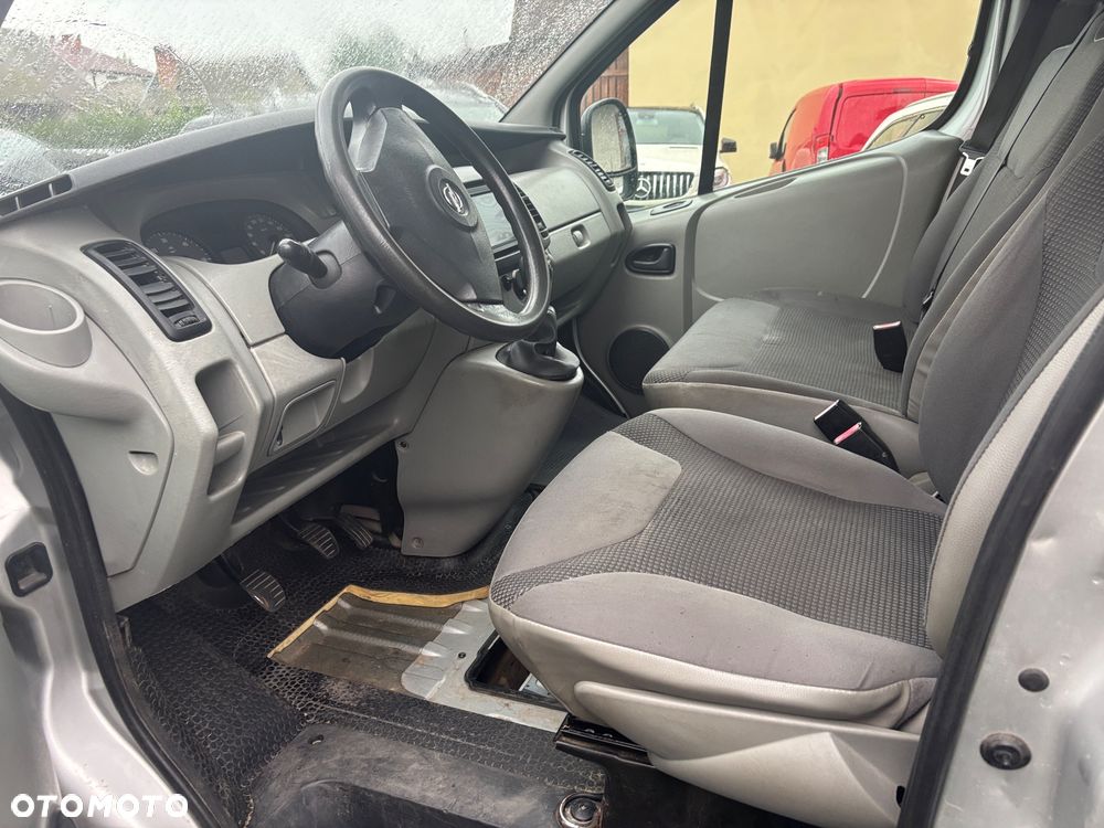 Opel vivaro - 4