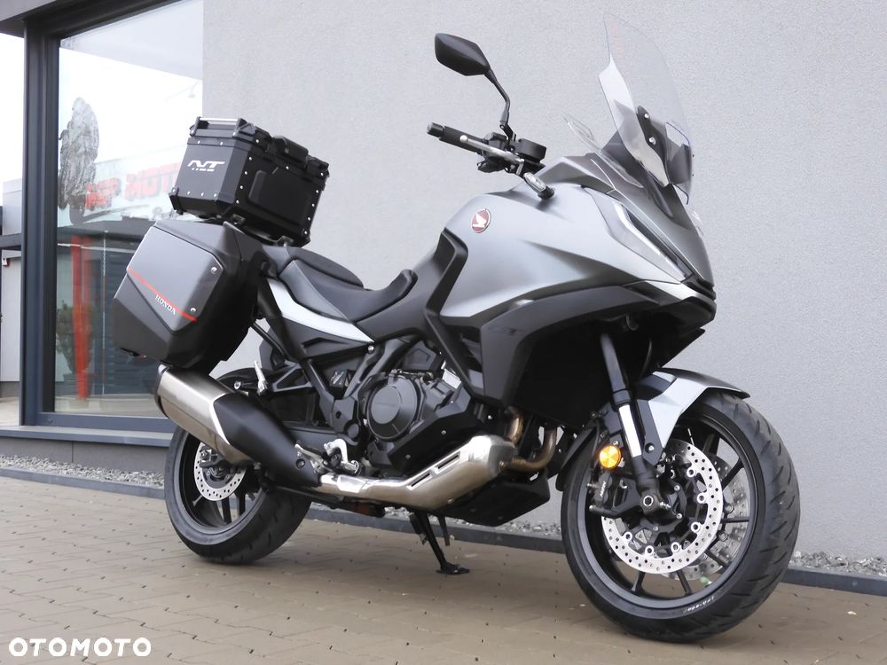 Honda NT - 22
