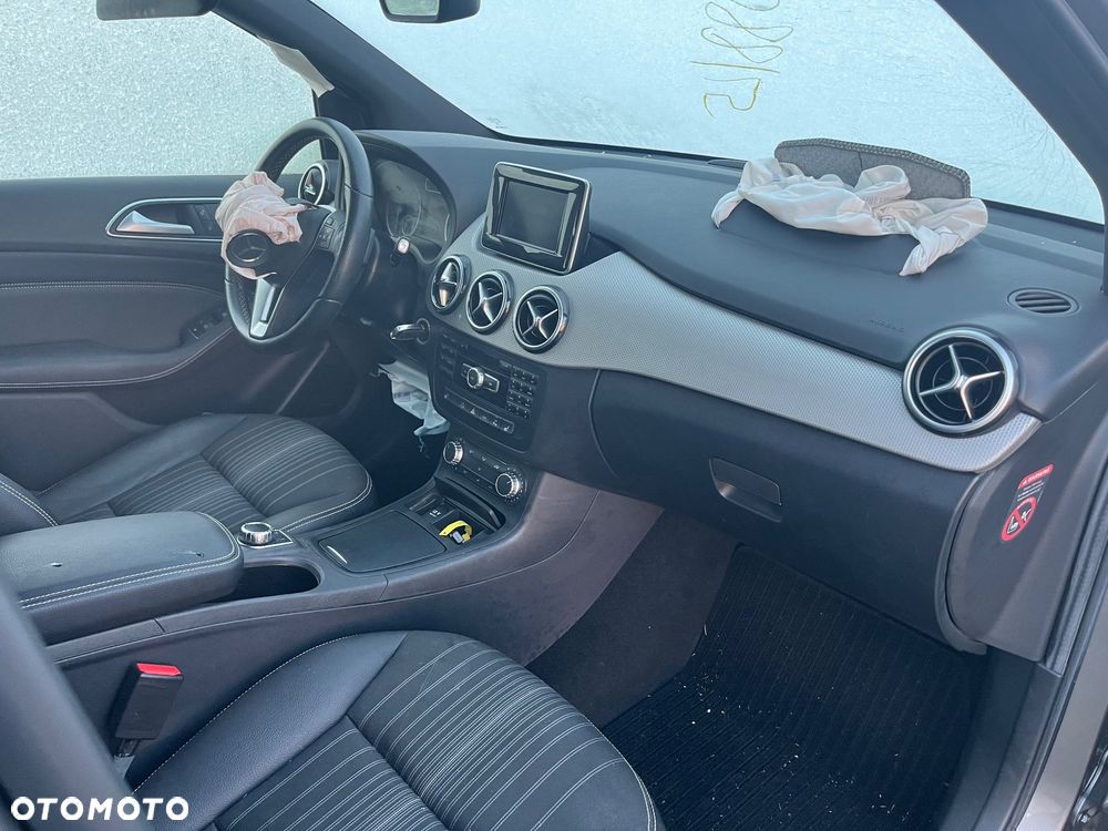 Mercedes-Benz Klasa B ver-180-blueefficiency - 13
