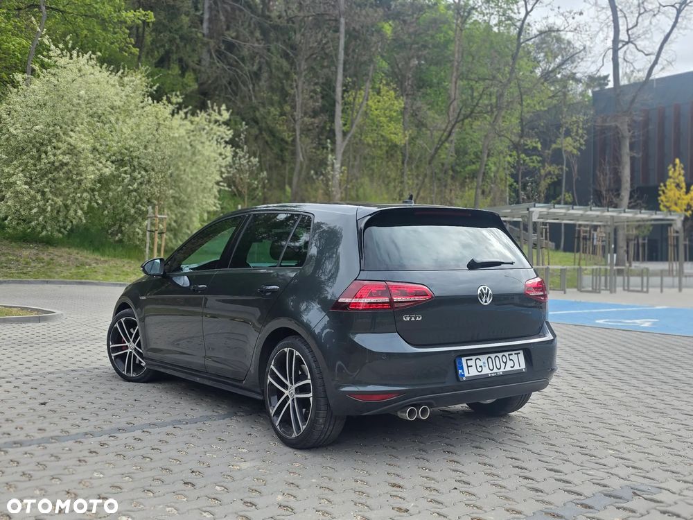 Volkswagen Golf 2.0 TDI BMT GTD - 22