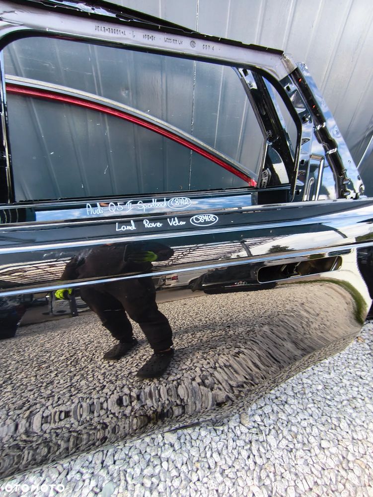 RANGE ROVER VELAR DRZWI TYLNE LEWE POZNAŃ GIEŁDA - 3