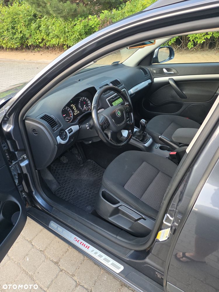 Skoda Octavia Scout 2.0 TDI DPF - 10