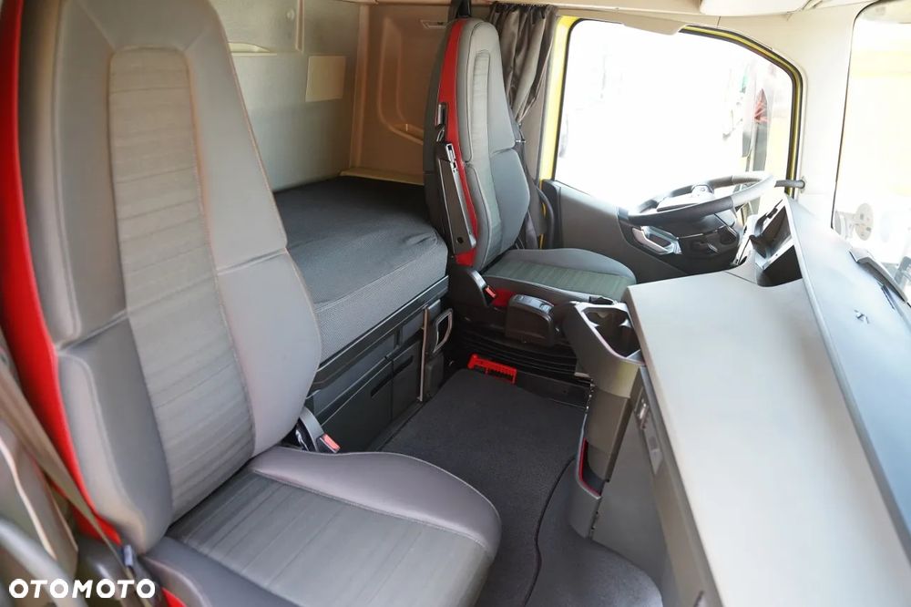 Volvo FH 500 / HYDRAULIKA / KLIMA POSTOJOWA / ALUFELGI / OPONY 100 % / I-SHIFT / - 35