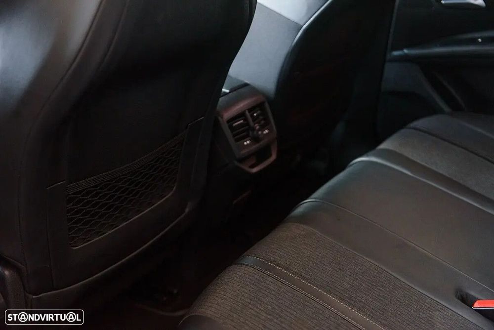 Peugeot 3008 1.5 BlueHDi GT EAT8 - 41