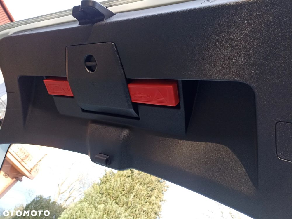 Volkswagen Polo 1.0 TSI OPF DSG Life - 17