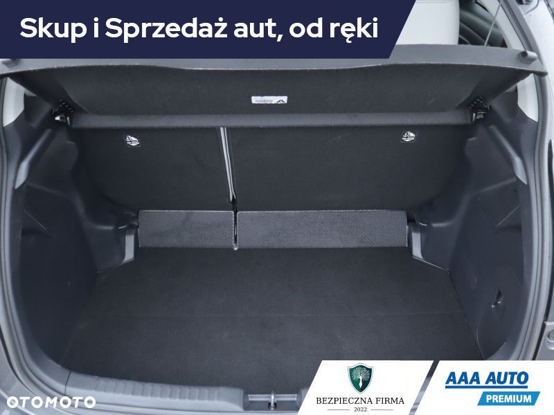 Toyota Yaris - 16