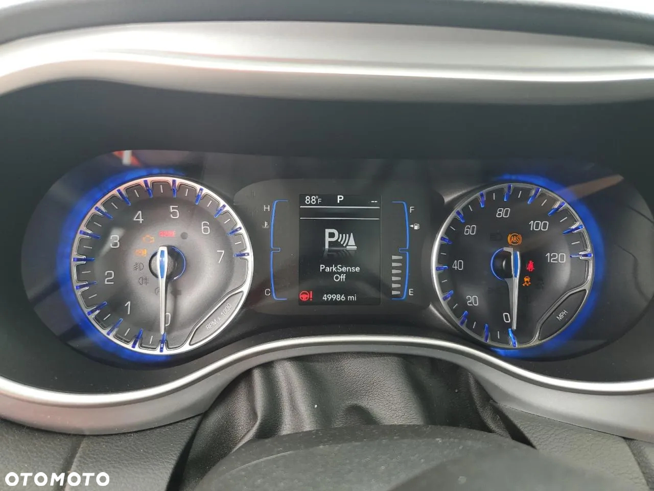 Chrysler Pacifica - 11