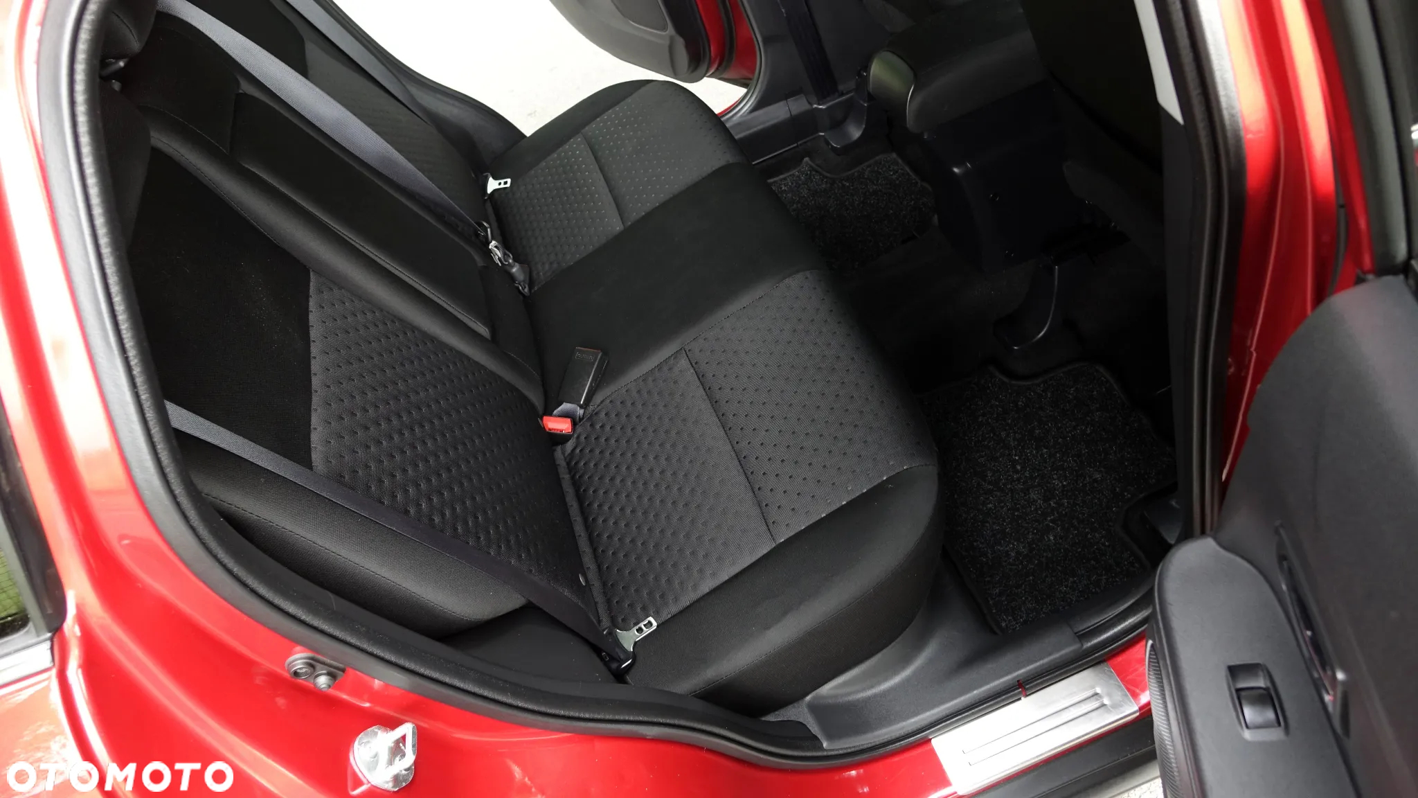 Mitsubishi ASX - 12