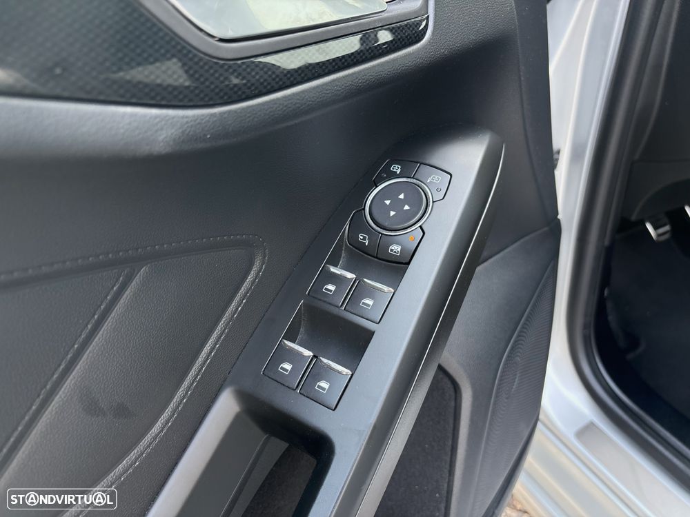 Ford Focus 1.0 EcoBoost MHEV ST-Line - 19