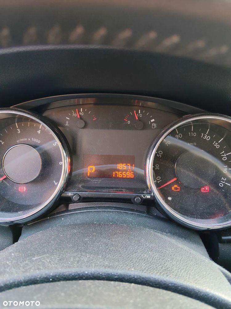 Peugeot 3008 1.6 THP Allure - 11