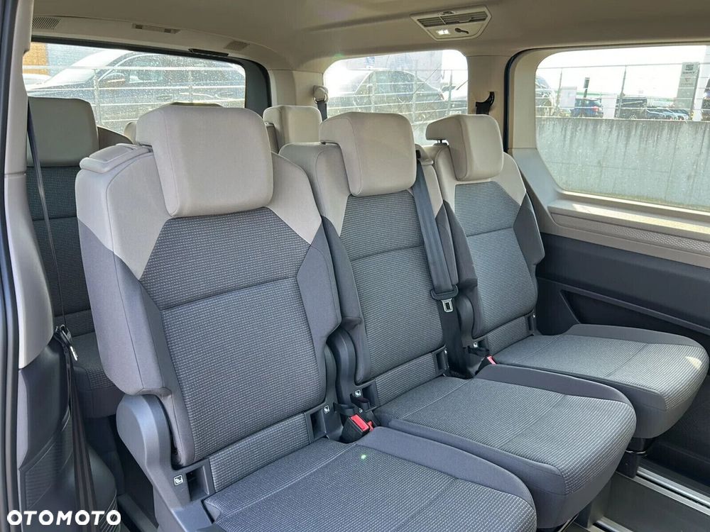 Volkswagen Multivan - 15