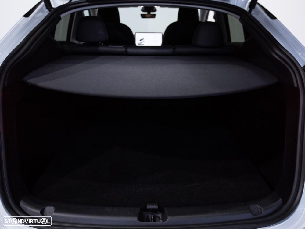 Tesla Model Y RWD - 15