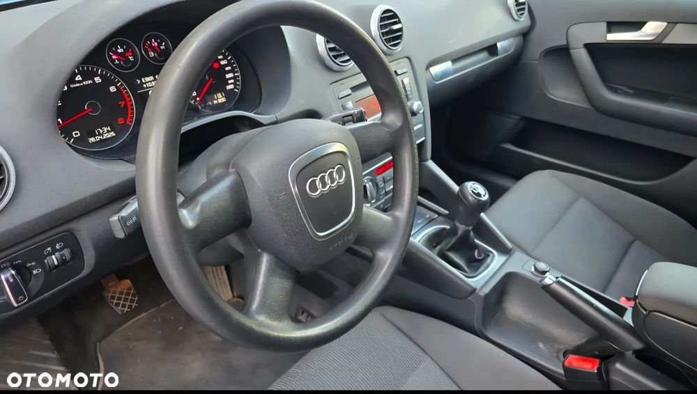 Audi A3 Sportback - 11