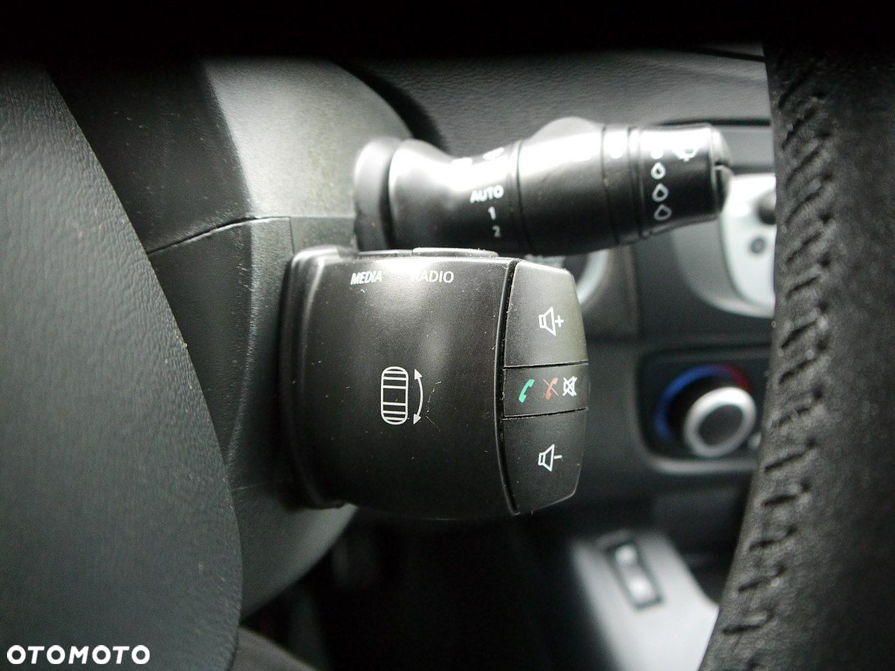 Renault Scenic 2.0 16V 140 CVT Luxe - 29