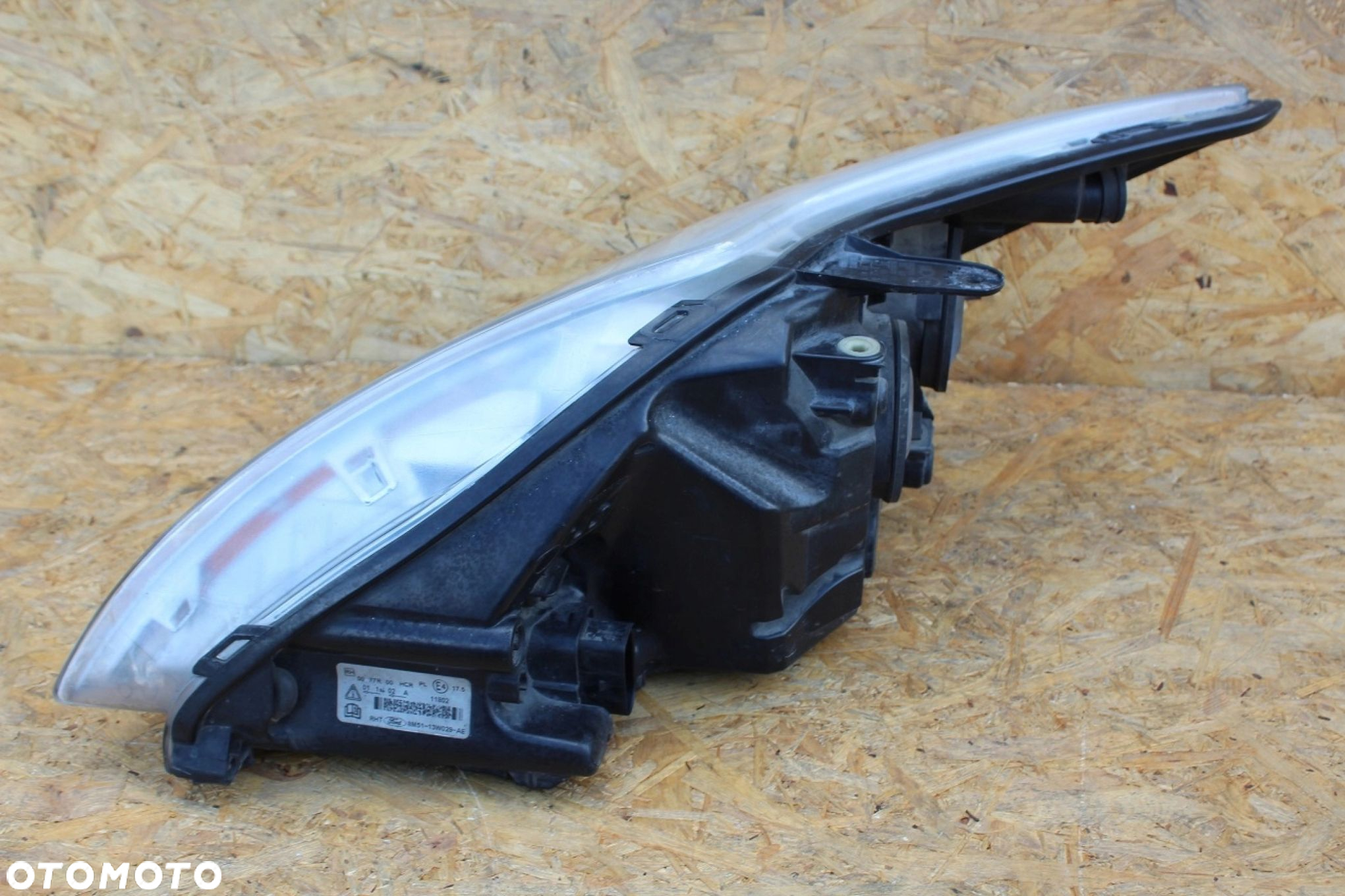 Lampa PRAWA Ford Mondeo MK2 LIFT oryginalna 8M5113W029AE - 3