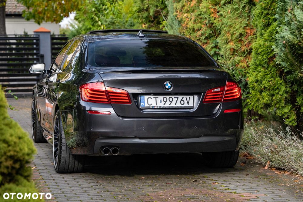 BMW Seria 5 530d xDrive - 11