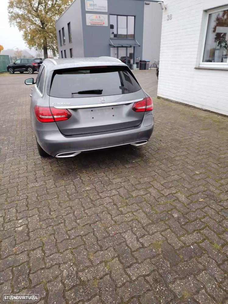 Mercedes-Benz C 300 - 3