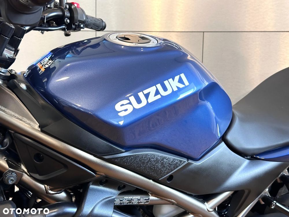 Suzuki SV - 9