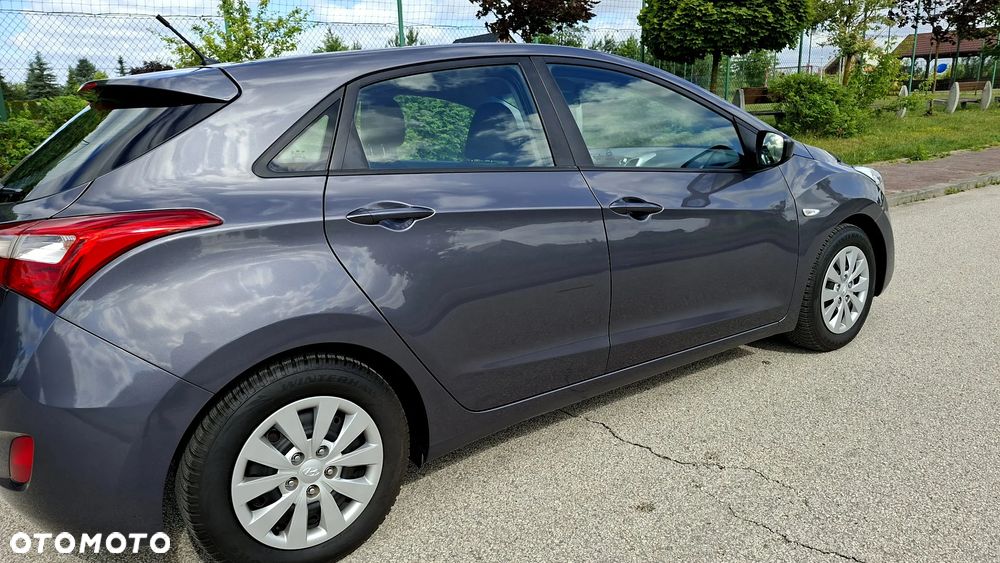 Hyundai i30 1.4 Trend - 18